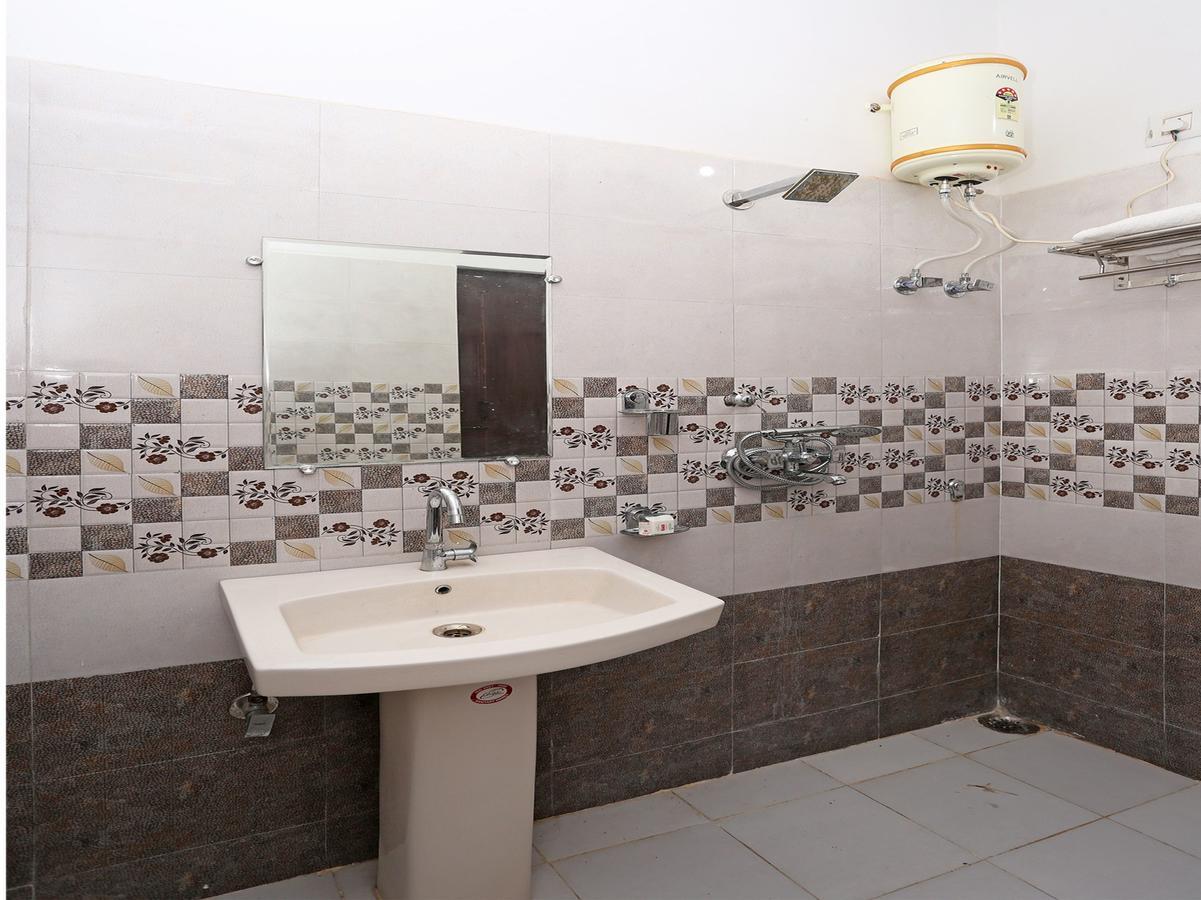 Oyo 10104 Radhika Resort 코타 외부 사진