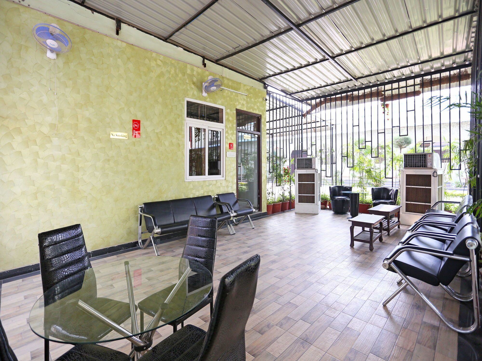 Oyo 10104 Radhika Resort 코타 외부 사진